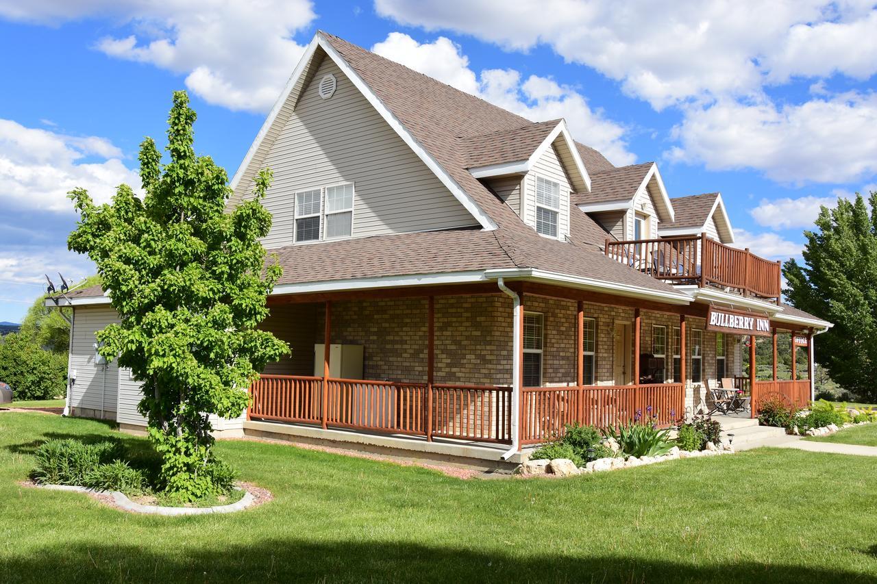 Bullberry Inn Bed & Breakfast トロピック エクステリア 写真