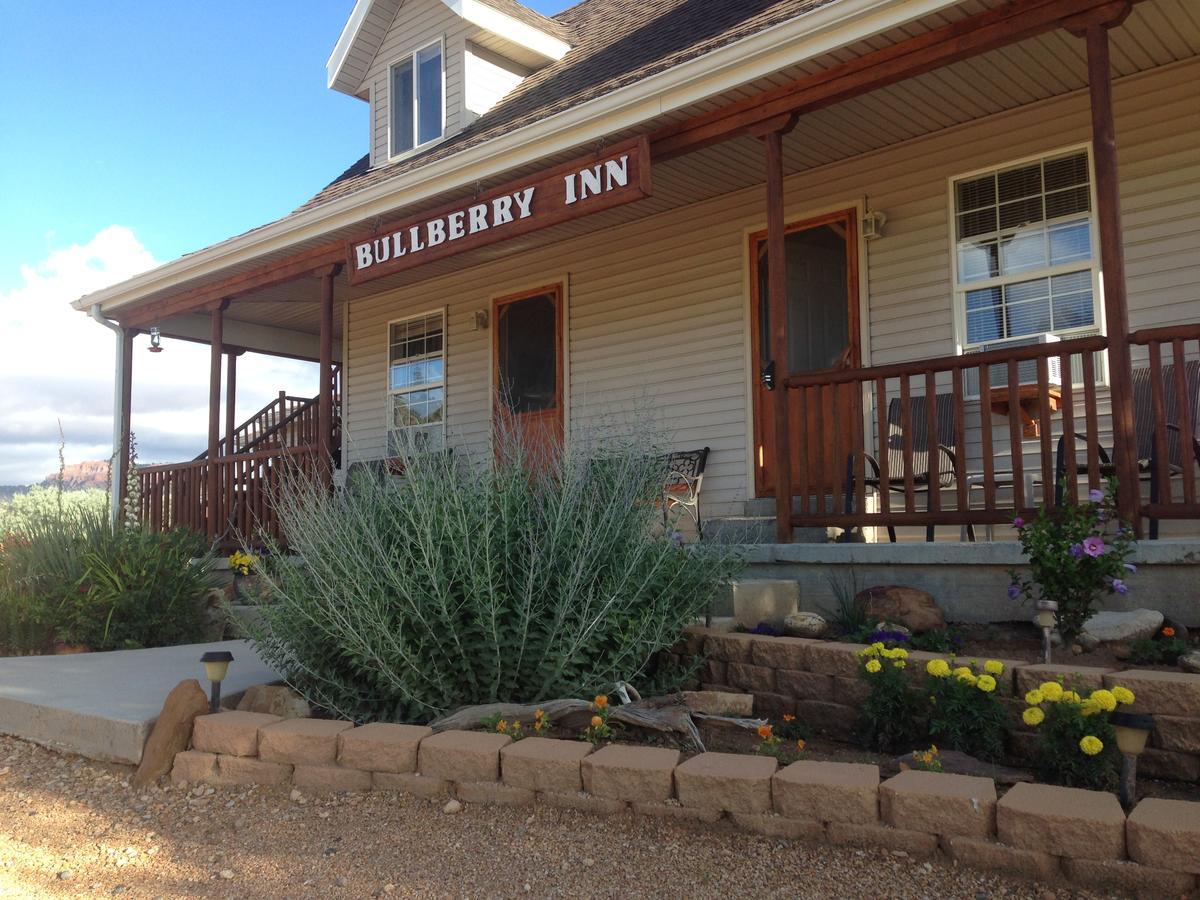 Bullberry Inn Bed & Breakfast トロピック エクステリア 写真