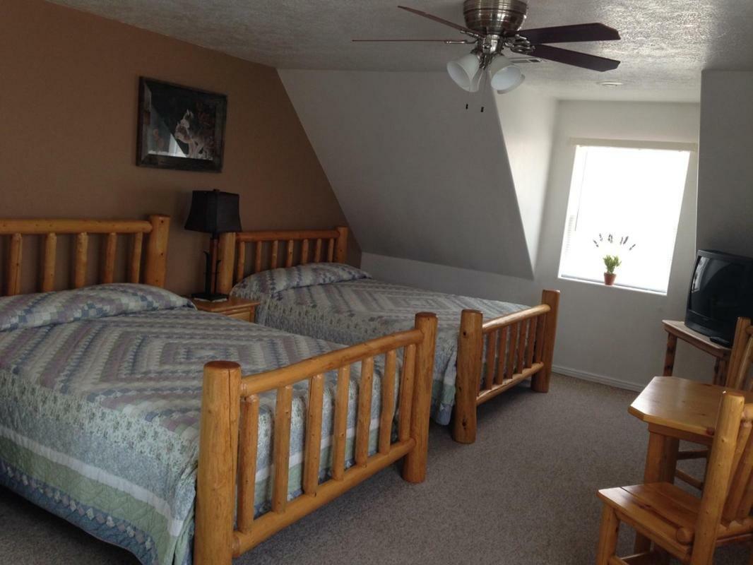 Bullberry Inn Bed & Breakfast トロピック エクステリア 写真