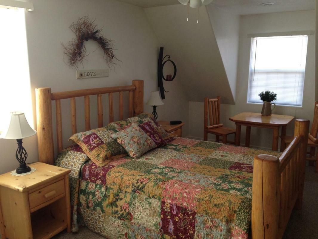 Bullberry Inn Bed & Breakfast トロピック エクステリア 写真